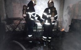 Samsun Çarşamba’da çıkan yangında 3 kişi dumandan etkilendi